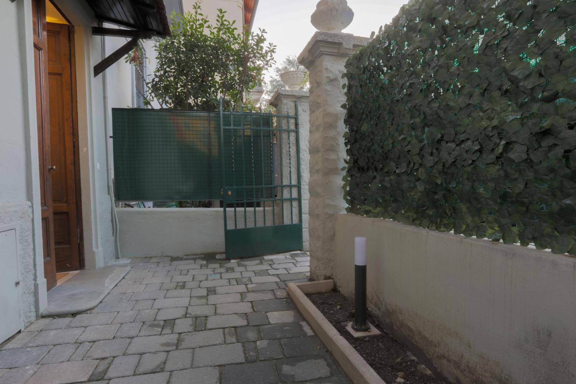 Fiera Milano-City Life Free Parking Villa Anglia' S Bridge Exterior photo